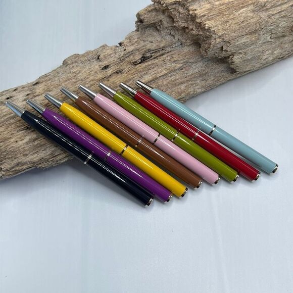 Yellow Coach Wallet  Pen - Picture 4 of 6